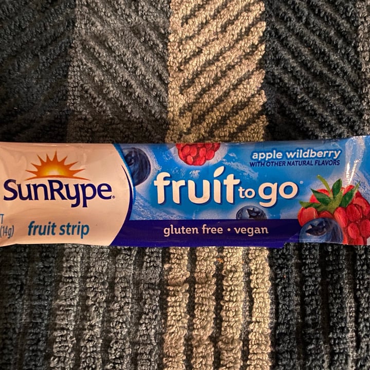 photo of Sun-Rype Fruit To Go shared by @dlynn1921 on  10 May 2021 - review