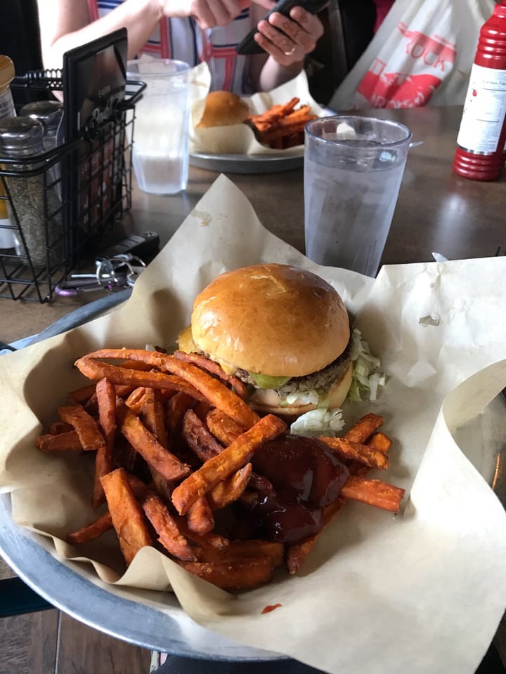photo of Stanley's Northeast Bar Room Impossible Burger shared by @birdlawyer on  12 Aug 2018 - review