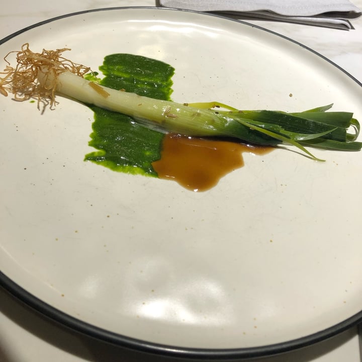 photo of Restaurante Xavier Pellicer Puerro biodinámico zero-waste shared by @neil on  14 Nov 2021 - review