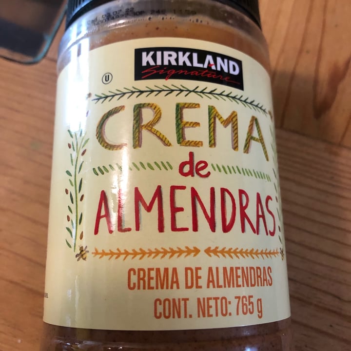 photo of Kirkland Signature Crema de almendras shared by @marybell on  03 Oct 2021 - review