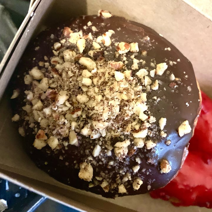 photo of Bloomer's Ferrero Rocher Doughnut shared by @seitanjunkie on  19 Dec 2021 - review