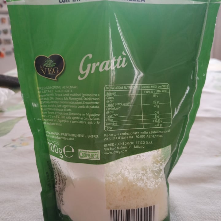 photo of ioVEG Formaggio grattugiato shared by @irisev2 on  07 Jun 2022 - review