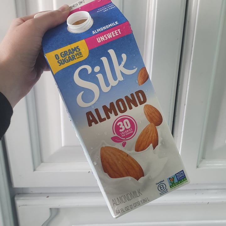 photo of Silk Almond Unsweetened shared by @amcu00 on  03 Feb 2021 - review