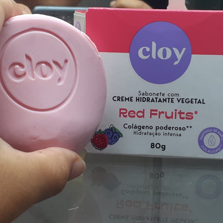 photo of Cloy Sabonete  vegetal hidratante shared by @kiraviskin on  13 May 2022 - review