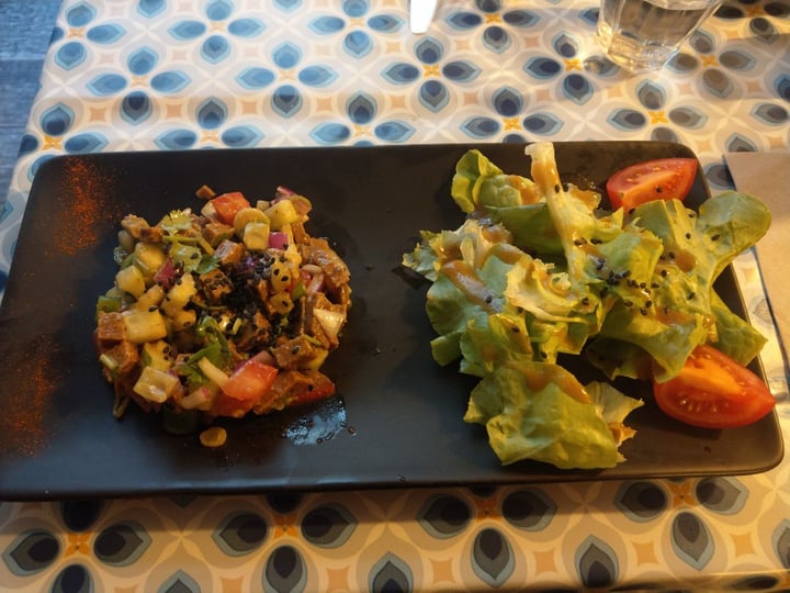 review photo of La Cabane en Ville Tartare de seitan shared by @virgileweb on 19 Aug 2019 - review