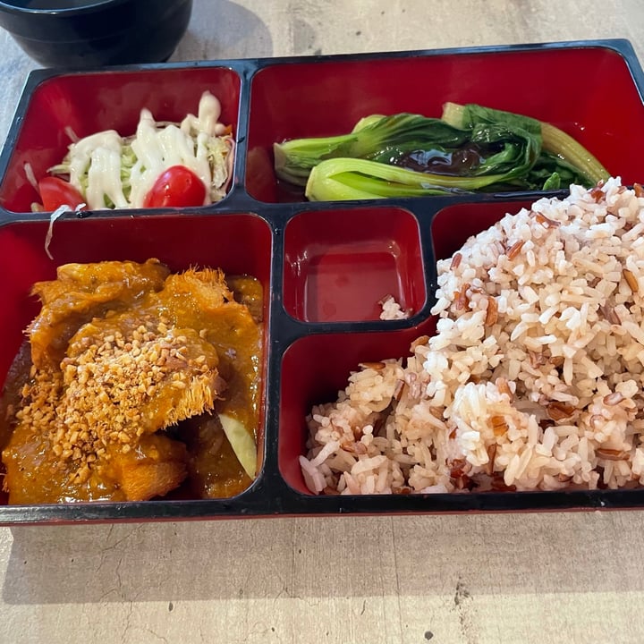 photo of Nature Cafe Monkey head mushroom bento shared by @opheeeliaaa on  01 Sep 2021 - review
