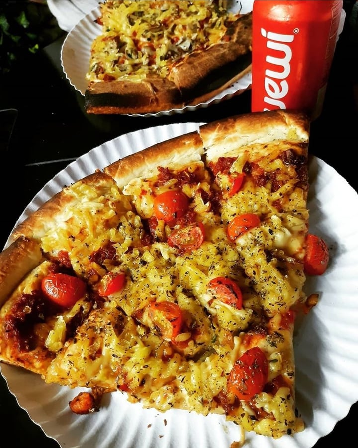 photo of Gran Vegano Pizza shared by @veganeirando on  21 Feb 2020 - review