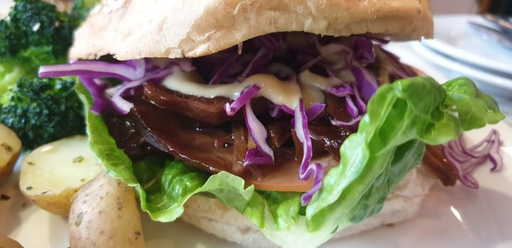 photo of WellSmoocht Pow Wow Bao Burger shared by @hollya113 on  19 Apr 2020 - review