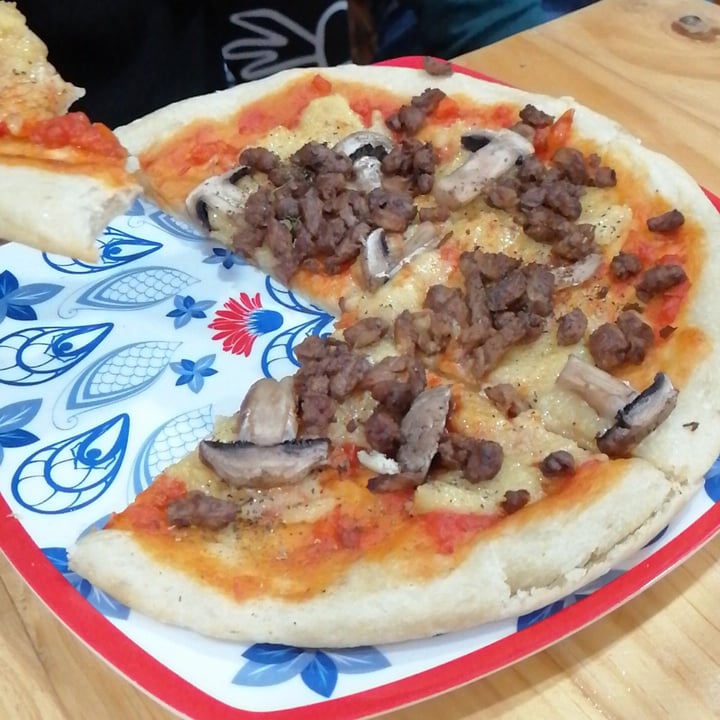 review photo of Mercy vegan food Pizza Meat Is Murder shared by @fpfluffy on 29 Oct 2020 - review