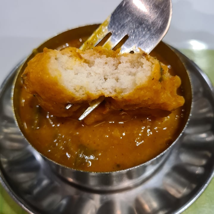 photo of Annalakshmi Restaurant Sambar Vadai shared by @gretchforveg on  24 Oct 2020 - review