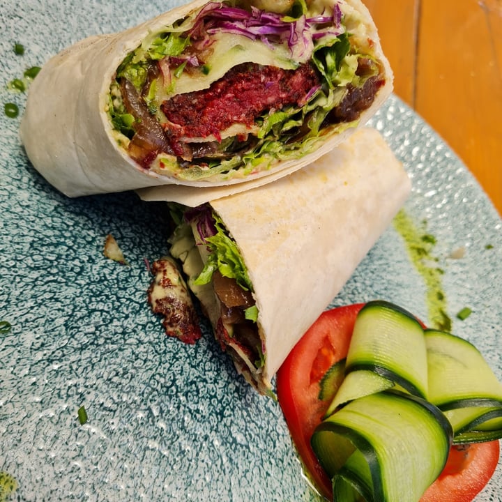 photo of Whole Earth Cafe Falafel wrap shared by @sunlitsoul on  21 Dec 2020 - review