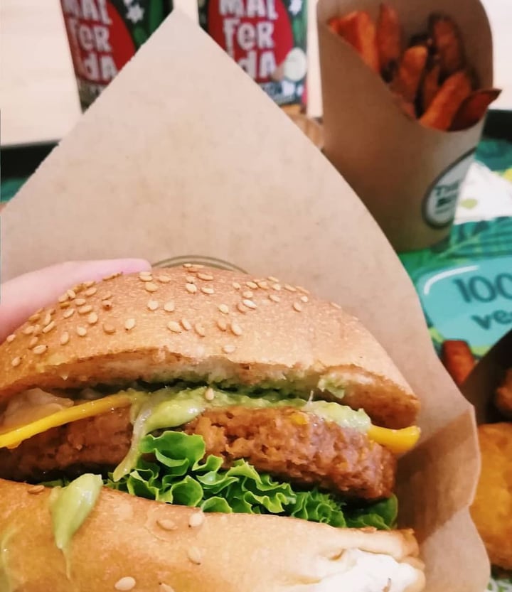 photo of The Began Hamburguesa no pollo shared by @skelanimals on  28 Jul 2019 - review