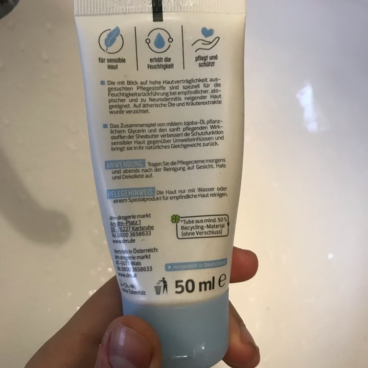 photo of Alverde Naturkosmetik Ultra Sensitiv Pflegecreme shared by @cxxxx on  08 Dec 2021 - review