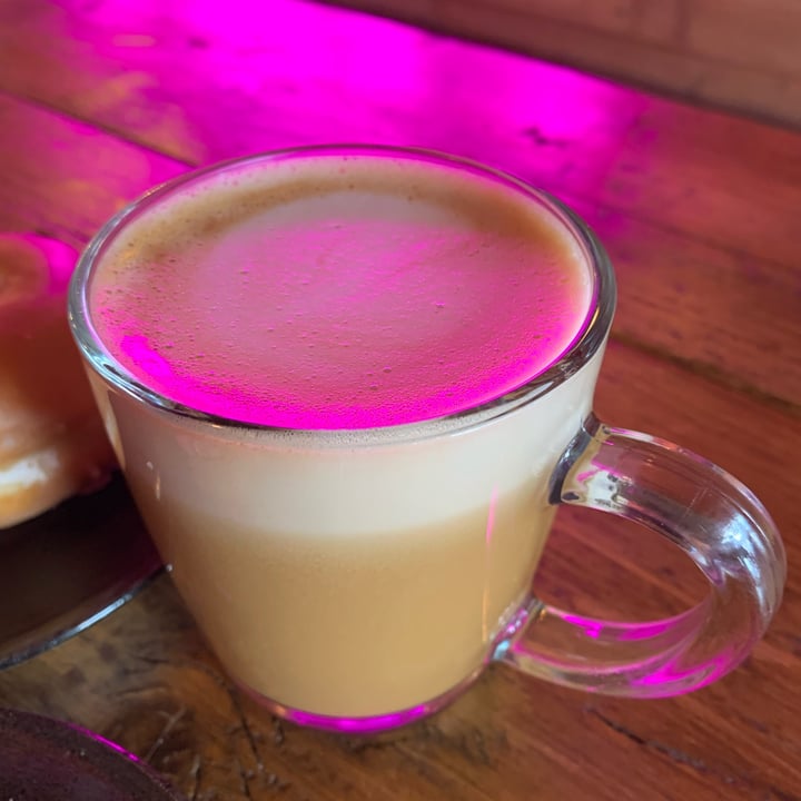 photo of Doogles Donuts and Coffee oat latte shared by @rebekahoutterside on  08 Nov 2022 - review