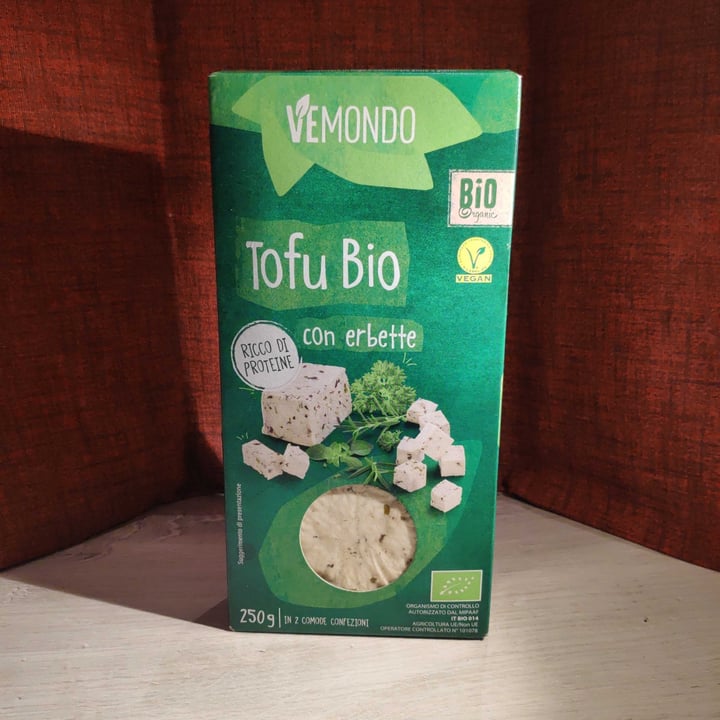 photo of Vemondo Tofu Bio con Erbette shared by @manilla on  27 Dec 2021 - review