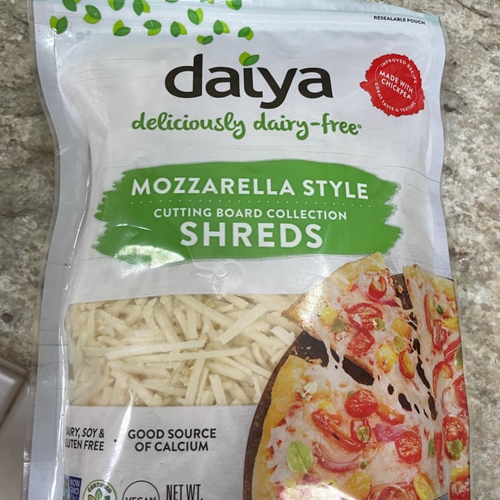 photo of Daiya Mozzarella Style Shreds shared by @alohakini1 on  03 Oct 2021 - review