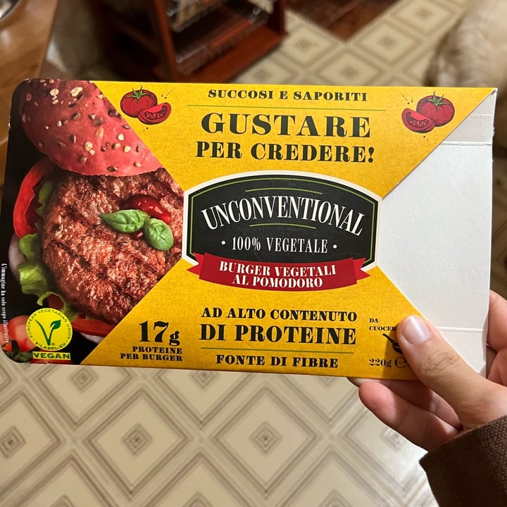 review photo of Unconventional Burger Vegetale Al Pomodoro - Tomato Burger shared by @malloria89 on 08 Nov 2022 - review