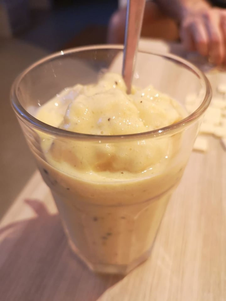 photo of WS Deli Experience Store Mango Passionfruit Smoothie shared by @raffymabanag on  03 Feb 2019 - review