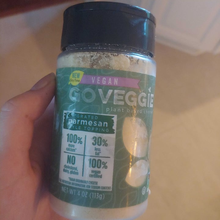 review photo of GO VEGGIE Vegan Parmesan Grated Topping shared by @emmmy on 05 Jun 2020 - review