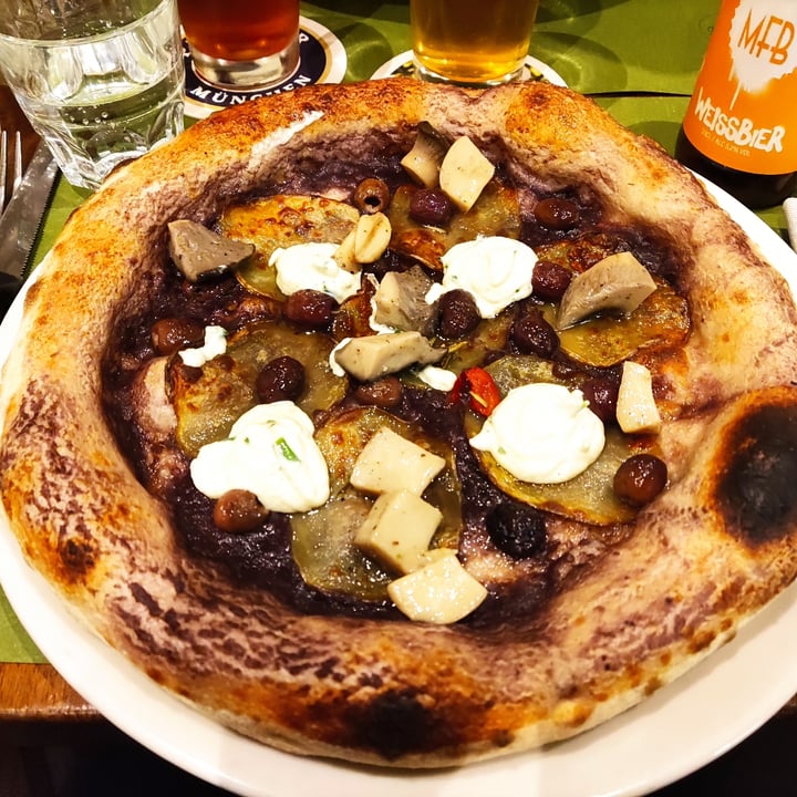 photo of Il Rovescio Pizza Alba shared by @argiequail on  28 Nov 2021 - review