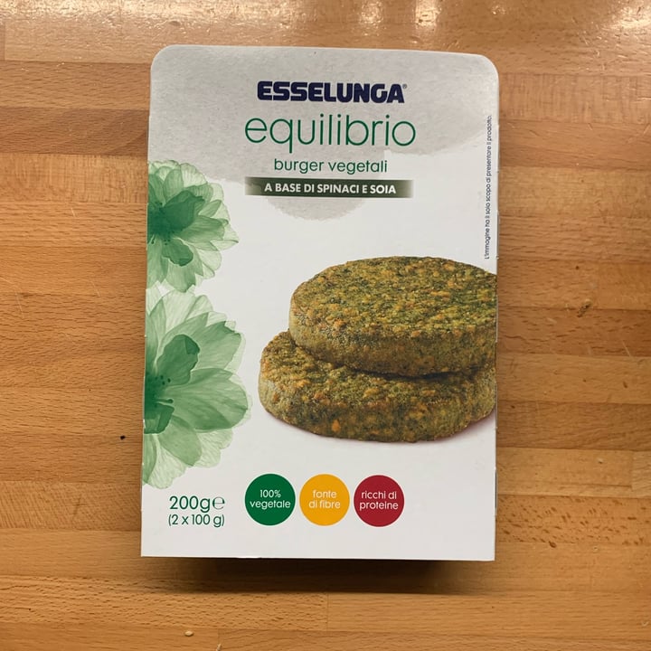 review photo of Esselunga Burger a base di spinaci e soia shared by @vittorido on 10 Jan 2022 - review