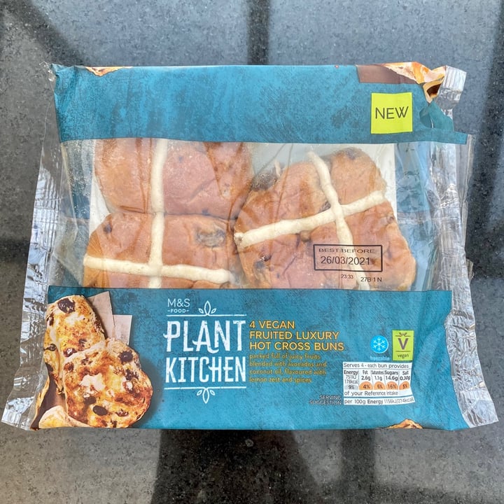 photo of Plant Kitchen (M&S) Vegan Fruited Luxury Hot Cross Buns shared by @chloe20 on  25 Mar 2021 - review
