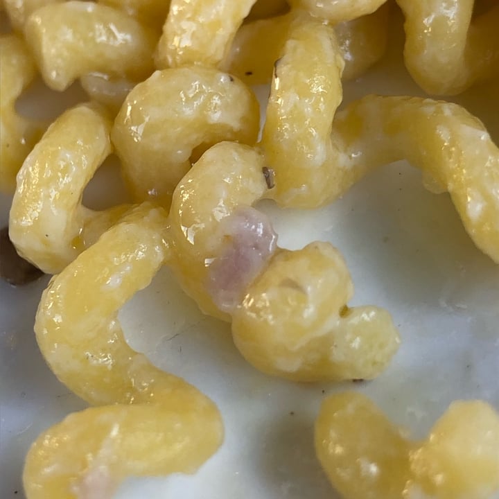 review photo of Monti Bar de pastas Fusillis Con Crema Y Hongos shared by @ayma09 on 21 May 2022 - review