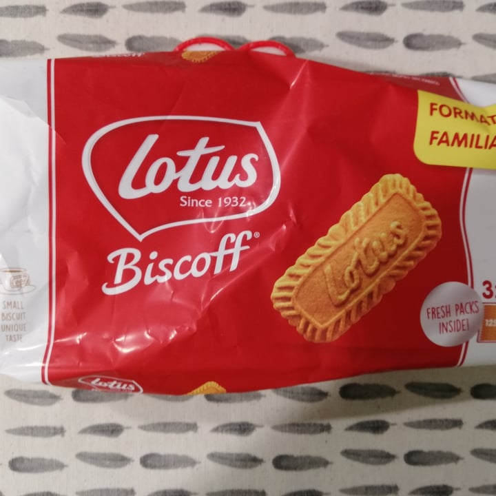 photo of Lotus Biscoff Lotus Biscoff Original Cookies shared by @copito on  08 Dec 2021 - review