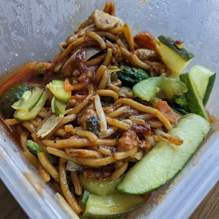photo of Healthy Vegetarian Food Mee Goreng shared by @preethiness on  22 Dec 2020 - review