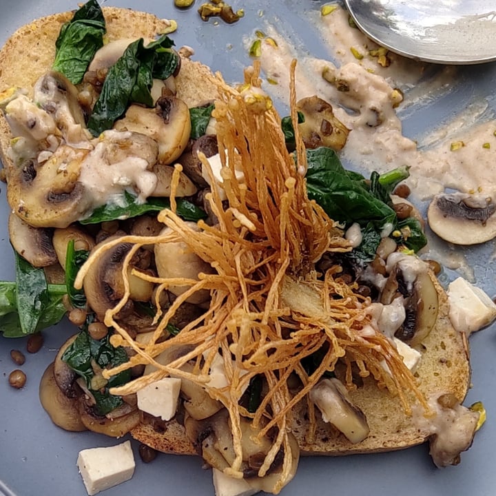 photo of The Hummingbird Plant Based Mushroom Bruschetta shared by @diddleburd on  13 Mar 2022 - review