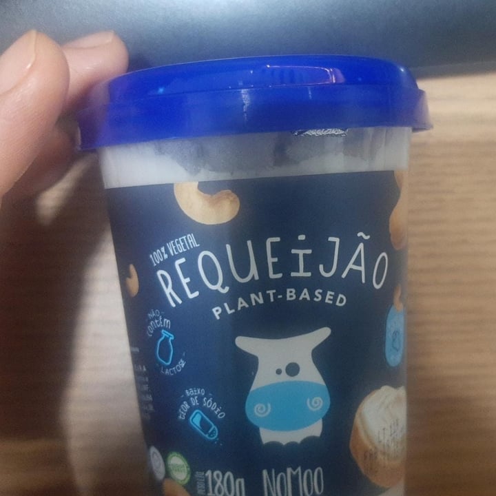 photo of NOMOO Plant-Based Brasil requijão plant-based shared by @elaineferreria on  01 May 2022 - review