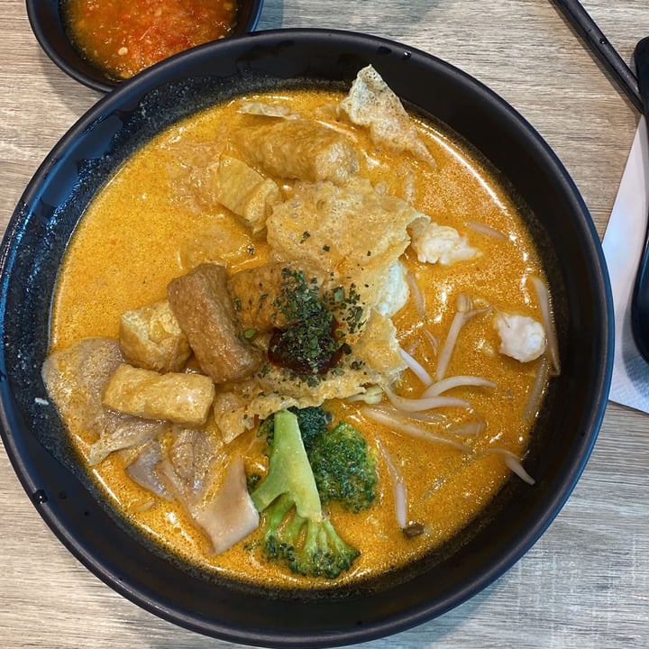 photo of Greendot Yew Tee Point Signature Laksa shared by @lenaaaa on  22 Feb 2022 - review
