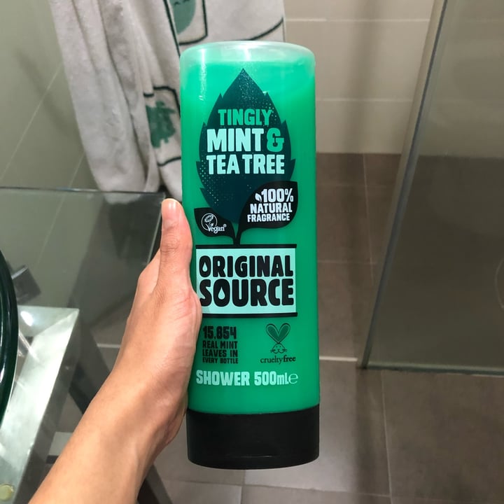 photo of Original Source  Tingly Mint and Tea Tree Body Wash shared by @aishahalattas on  15 Oct 2021 - review