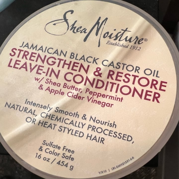 photo of SheaMoisture Leave in conditioner shared by @anissabklyn on  15 May 2022 - review
