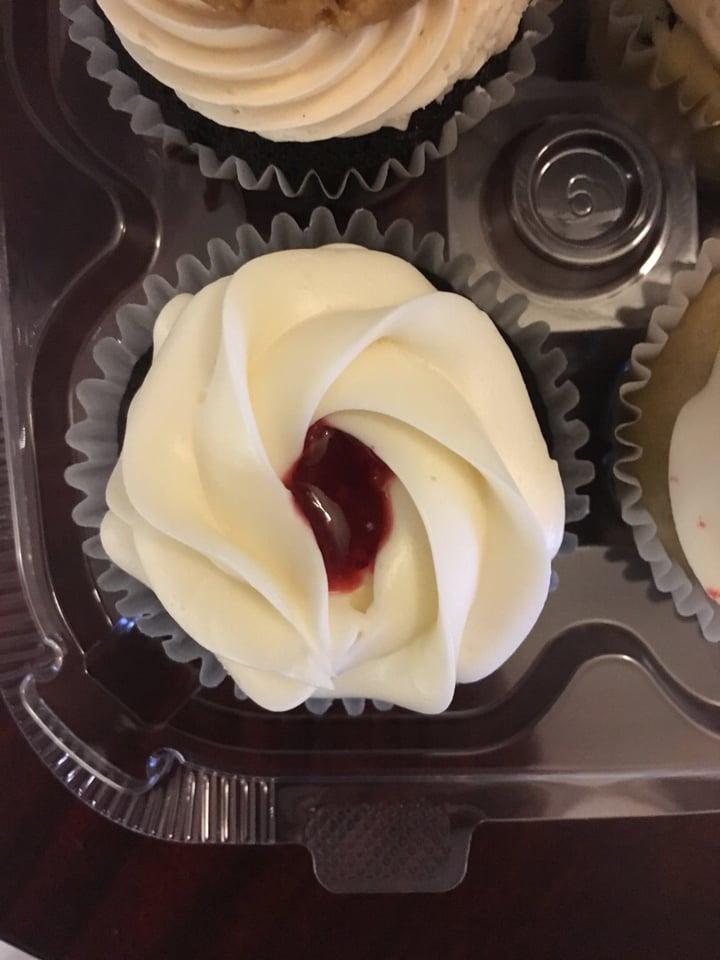 photo of Vegan East GF Chocolate Raspberry Cupcake shared by @plants on  24 Aug 2018 - review
