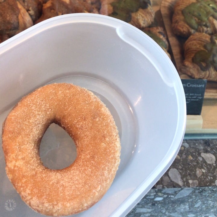 photo of Slow Bakes Plain Donut shared by @applepancakes on  31 Aug 2019 - review