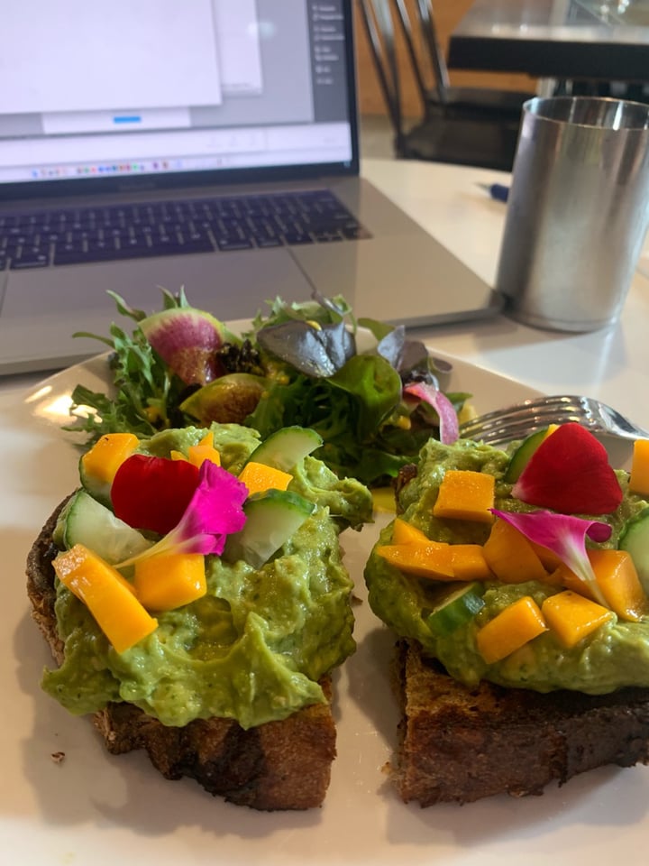 review photo of Pondicheri Avocado Toast shared by @christouffer on 29 Sep 2019 - review