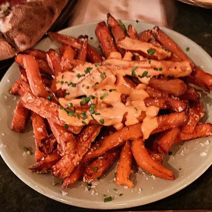 photo of A Vocados Tuset Bravas shared by @theveganavocadito on  14 May 2022 - review