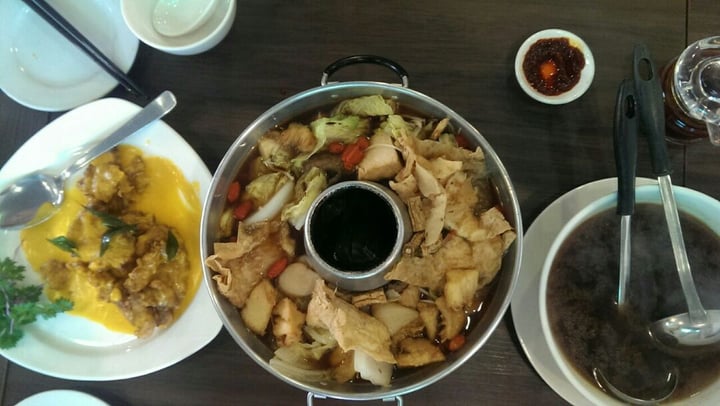 photo of New Fut Kai Vegetarian Restaurant Herbal Mushroom Steamboat shared by @fourdollars on  01 Aug 2019 - review