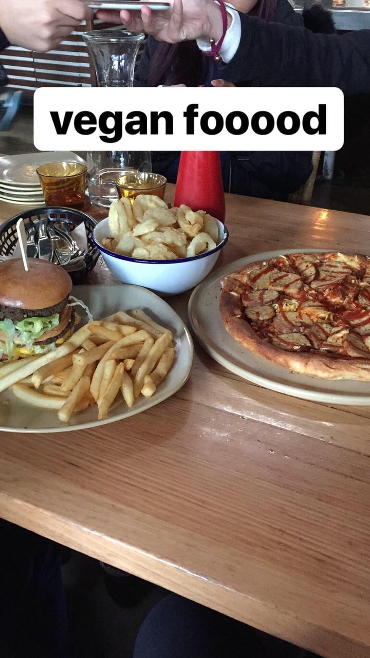review photo of The Vegie Bar The tempeh pizza shared by @vegan-ninja on 23 May 2018 - review