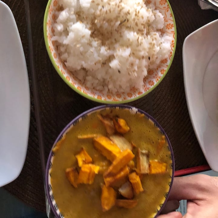 photo of Bánh Mì Curry de coco shared by @emconroy on  03 Jul 2020 - review