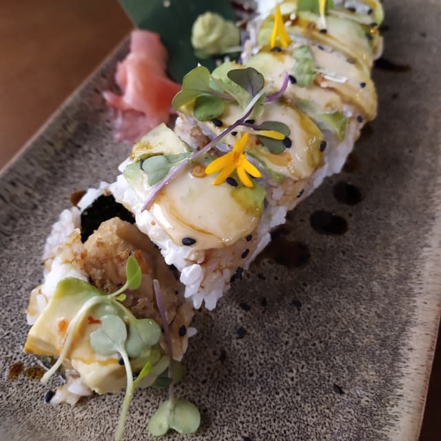 菜肴“UN-Dragon Vegan”的照片