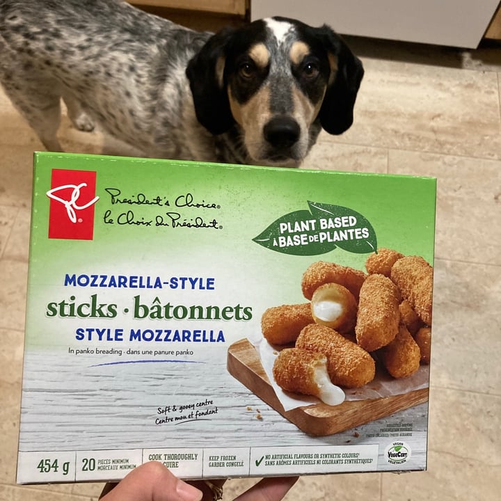 photo of President's Choice Mozzarella-Style Cheese Sticks shared by @sunshyne on  01 Sep 2021 - review