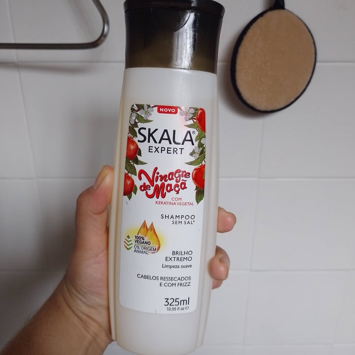 photo of Skala Shampoo com vinagre de maçã shared by @izaju on  17 Oct 2022 - review