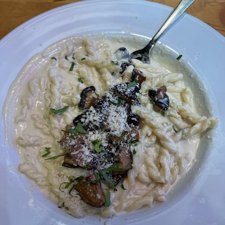 review photo of Reverie Cafe + Bar Mac and Cheeze shared by @dianna on 20 Dec 2021 - review
