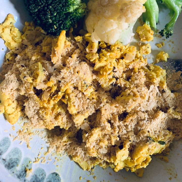 review photo of Marigold Health Foods Engevita Organic Yeast Flakes shared by @rosaliemelin on 12 Jun 2020 - review