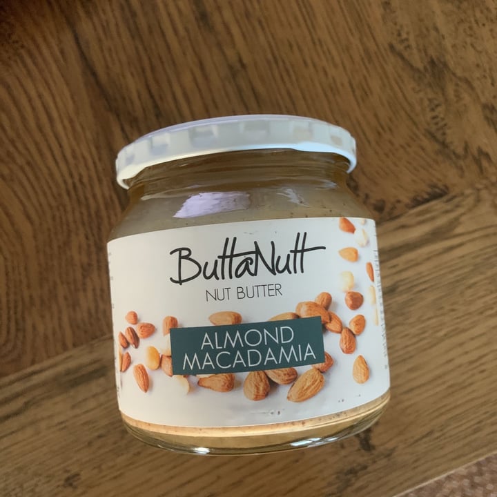 photo of ButtaNutt Almond Macadamia Nut Butter shared by @chelsjearey on  29 Jul 2020 - review