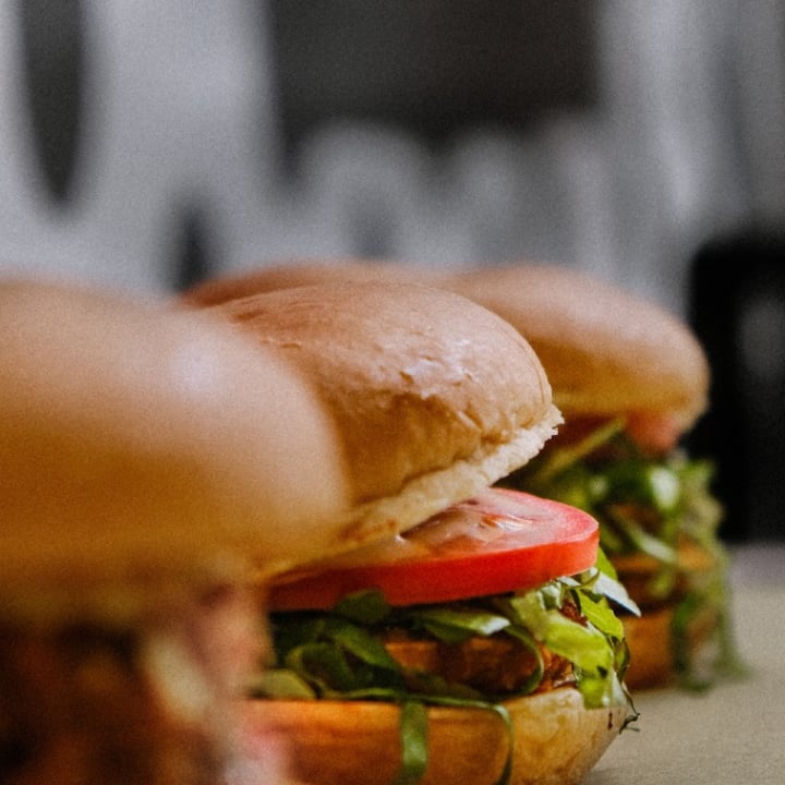 photo of Modrockers, Rosebank Plant Based Burgers shared by @domwestphal on  10 Dec 2021 - review