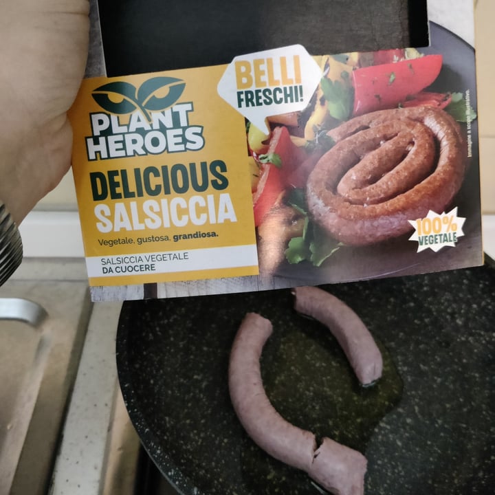 photo of Plant Heroes Delicious Salsiccia shared by @airafree90 on  06 Dec 2022 - review