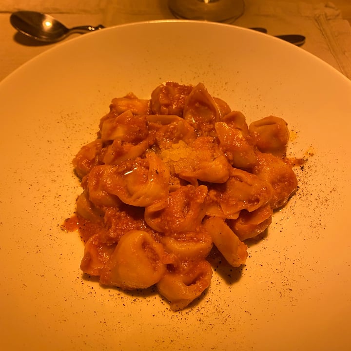 photo of Coroncina veggie country relais Tortellini al ragù shared by @marghott on  20 Jan 2022 - review
